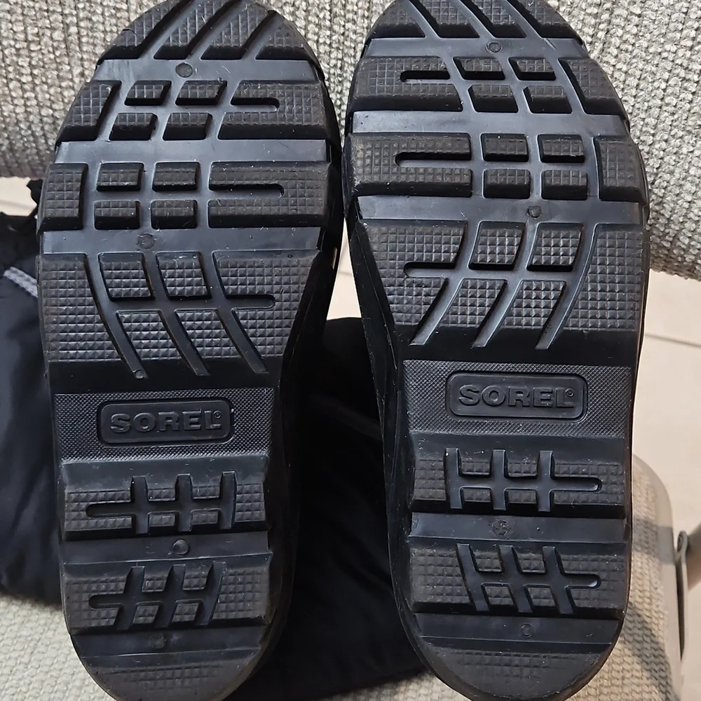 Sorel Flurry Youth Boots Size 4 Black Gray Inner Liner Waterproof Warm